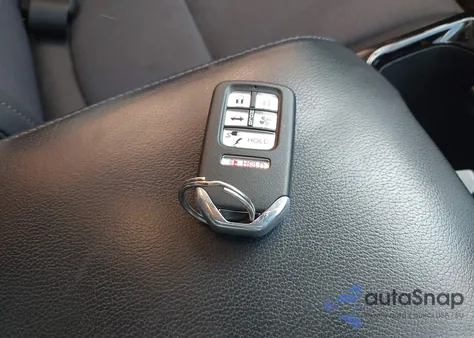 2021 Honda Clarity Plug-In Hybrid z USA, uszkodzony, nr VIN JHMZC5F14MC000730